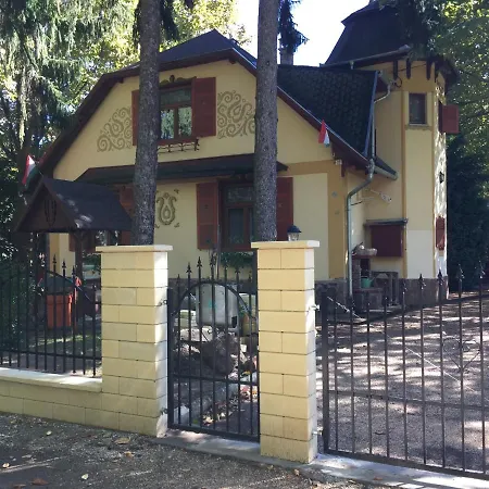 Balatonszemesi Nyaralohaz