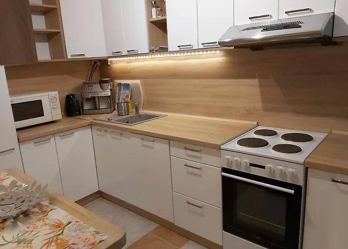 Balatonszemesi Nyaralohaz Vakantiehuis Balatonszárszó