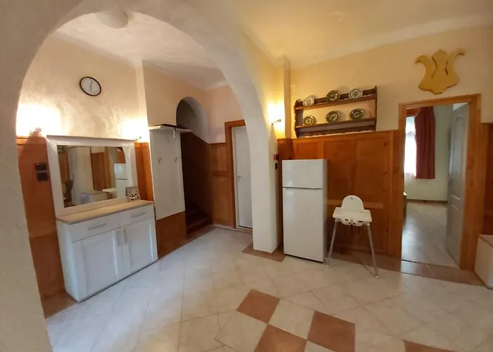 Balatonszemesi Nyaralohaz