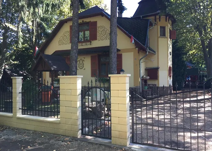 Balatonszemesi Nyaralohaz