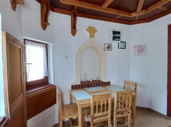 Balatonszemesi Nyaralohaz بيت للعطل