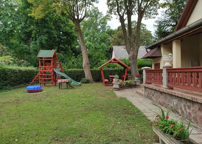 Balatonszemesi Nyaralohaz Vakantiehuis